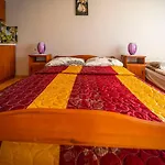 Homestay Rossa *
