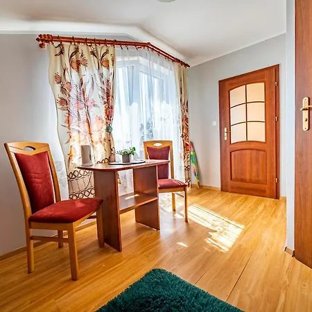 Rossa Quarto em Acomodações Particulares *