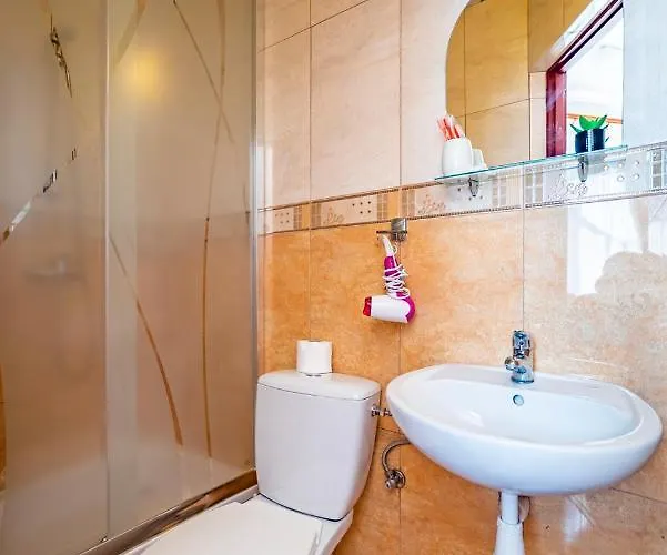 Rossa Homestay szállás *