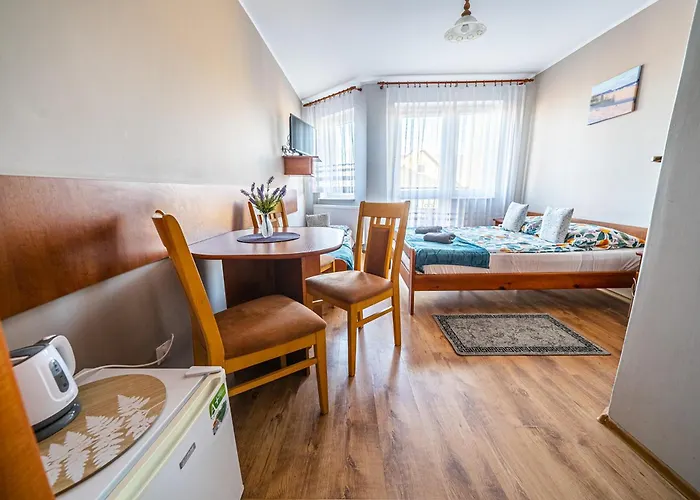 Rossa Homestay szállás *